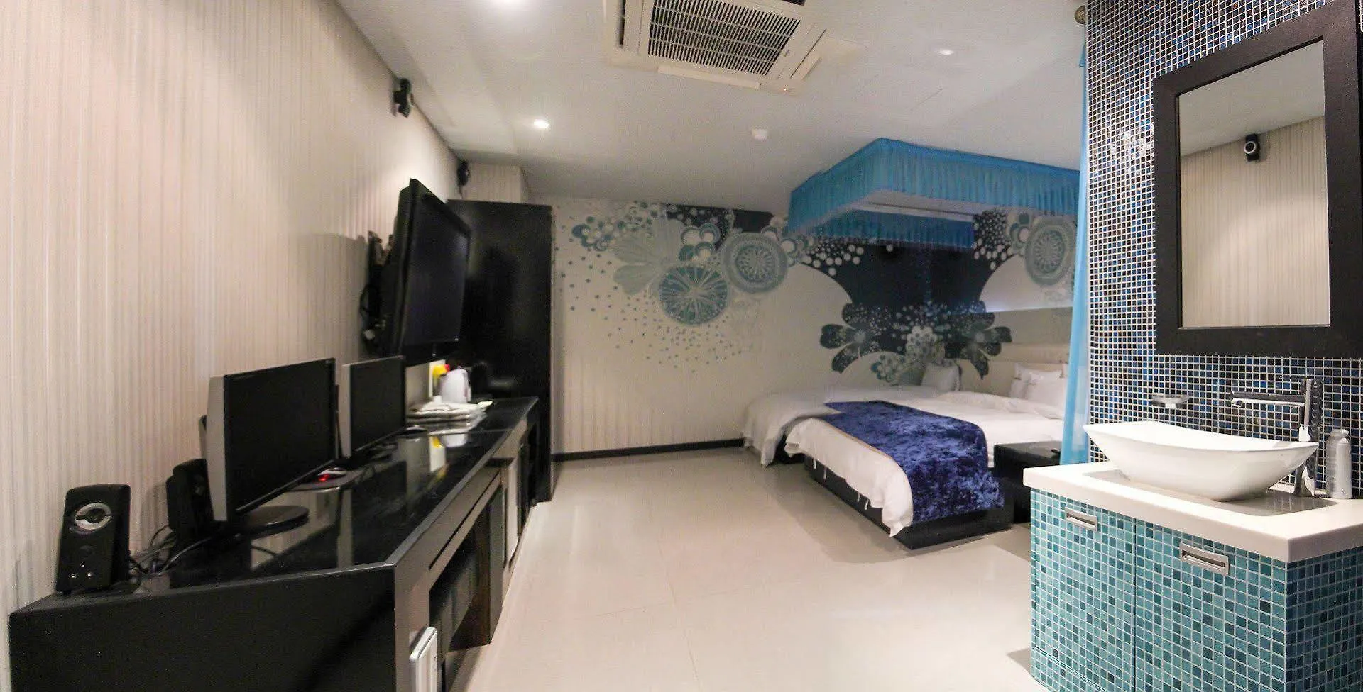 Jj Hotel Seoul 2*,  South Korea
