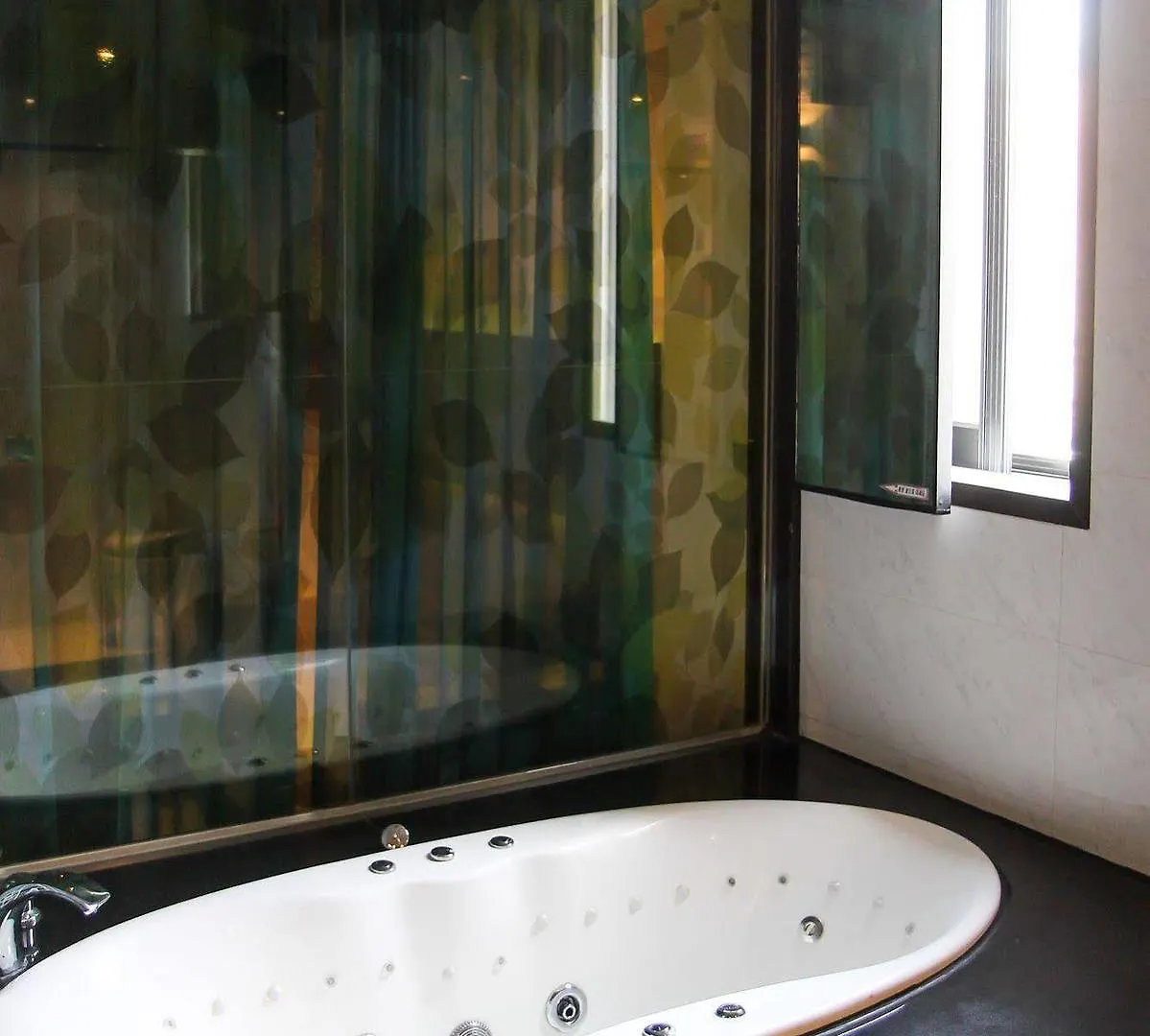 Jj Hotel Seoul 2*,